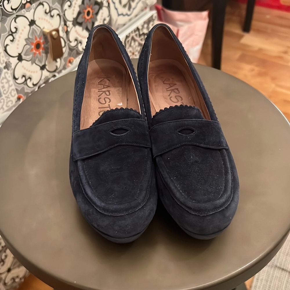 Suede loafers Size 37